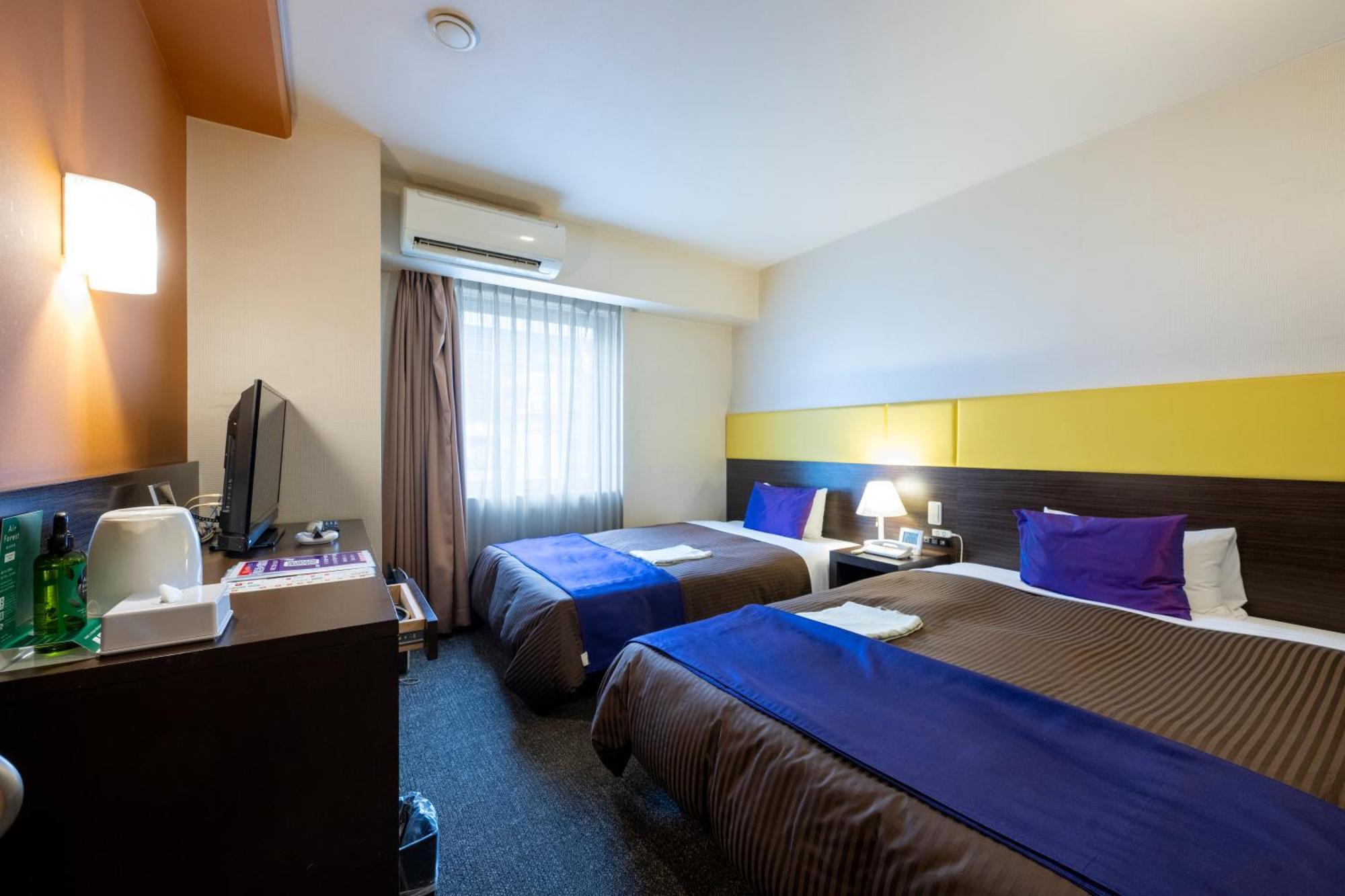 Hotel 1-2-3 Takasaki Bagian luar foto