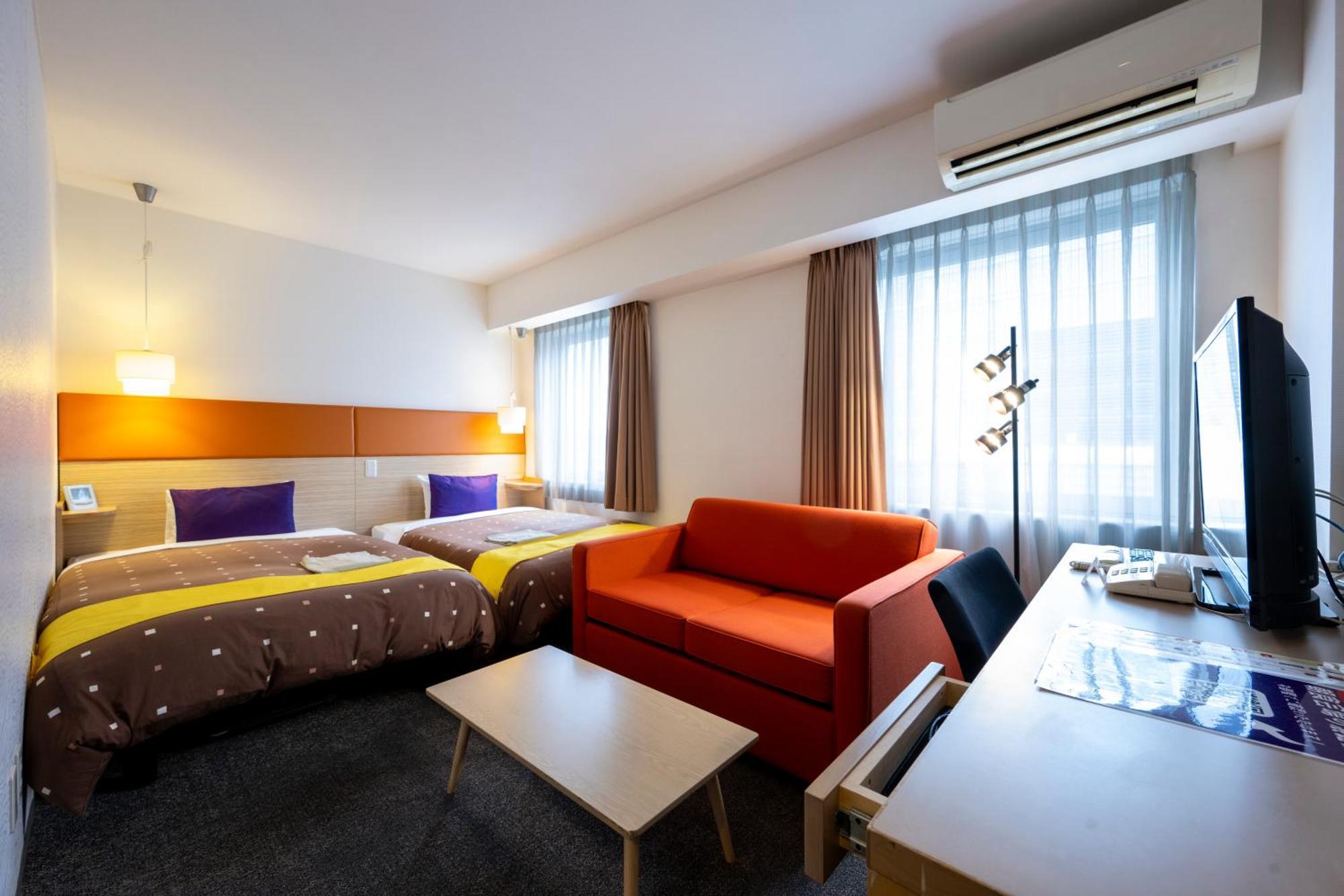 Hotel 1-2-3 Takasaki Bagian luar foto