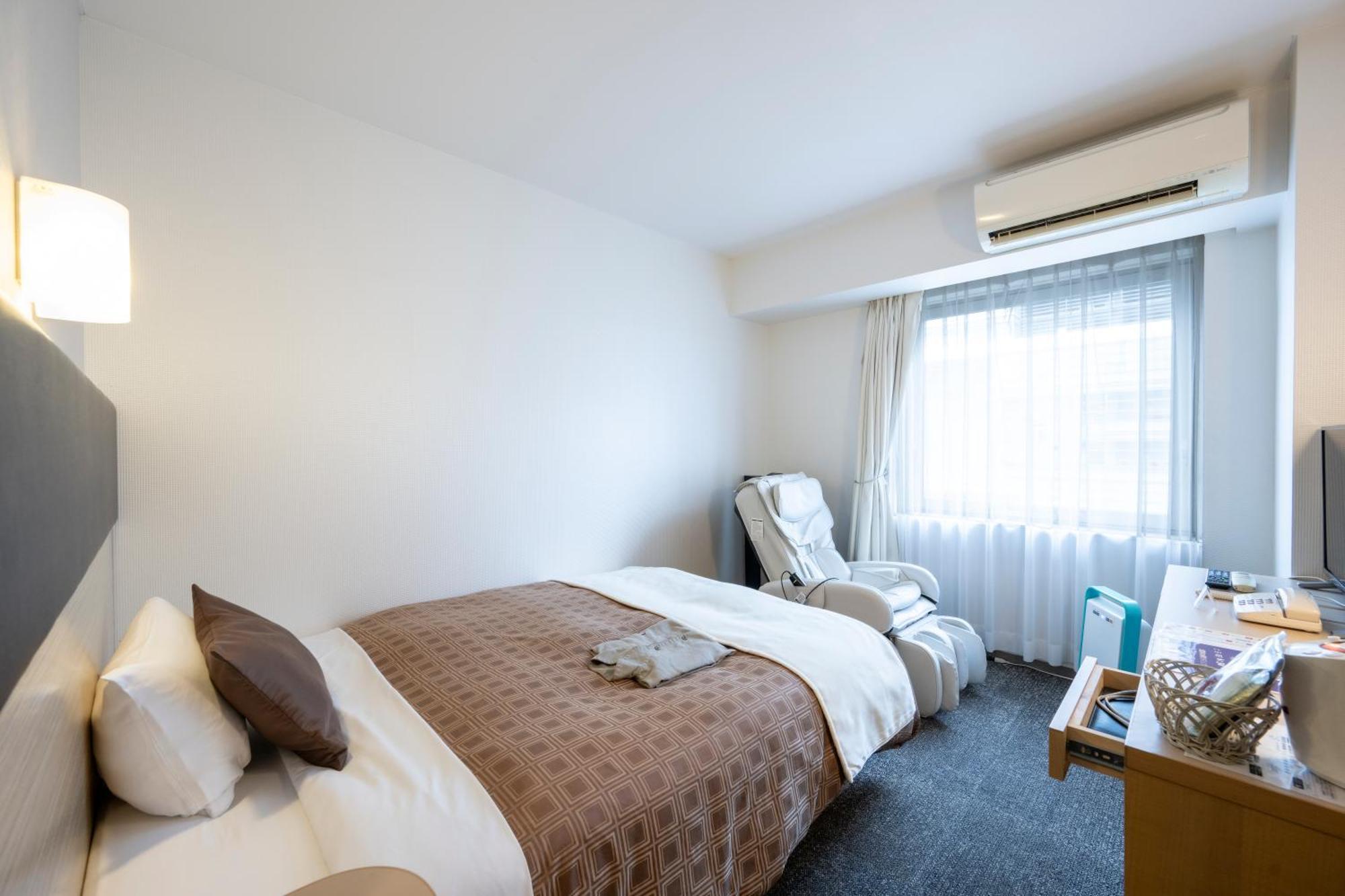 Hotel 1-2-3 Takasaki Bagian luar foto